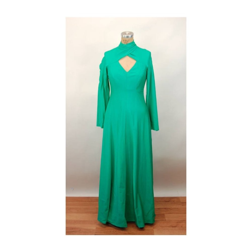 1970s maxi dress green with key hole bodice draped